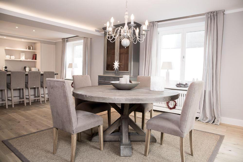 Strön Hüs Ferienhaus *